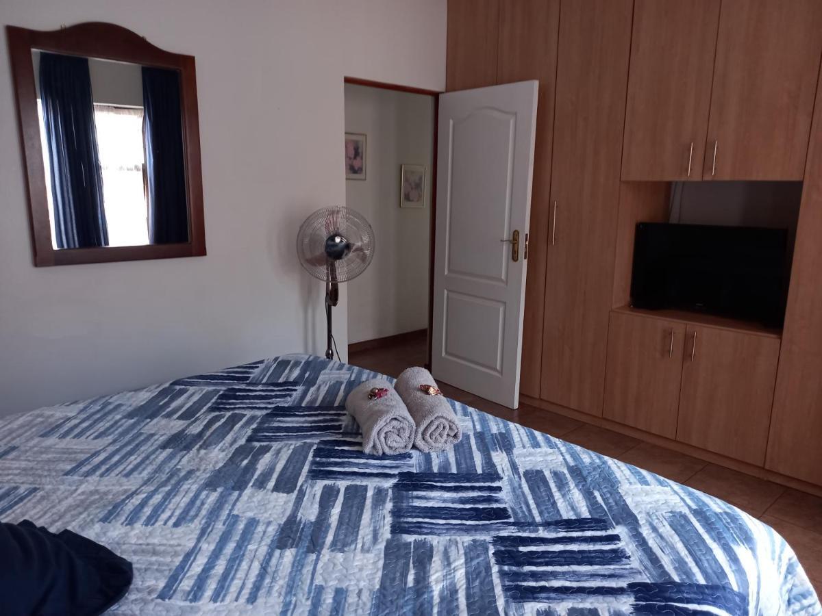 White Rose Guest House Vanderbijlpark Eksteriør billede